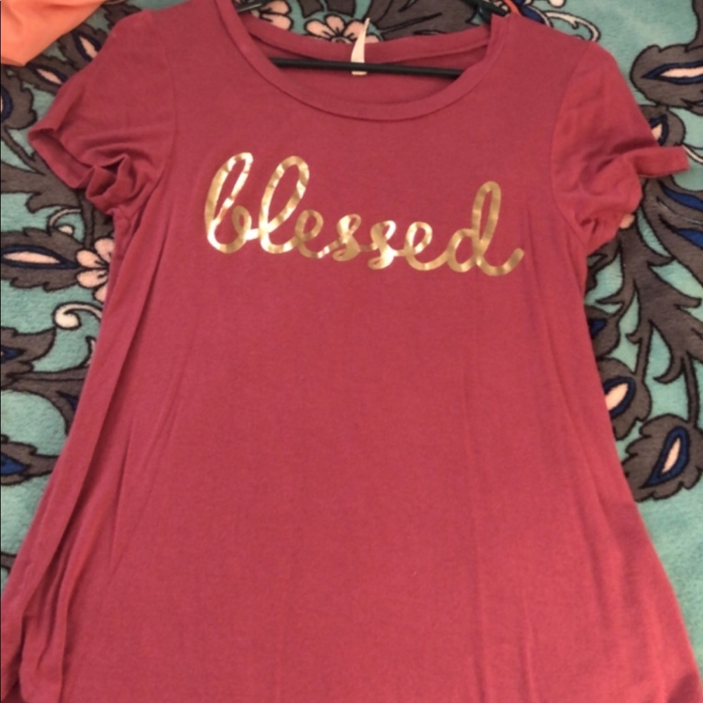 Maroon blessed tee